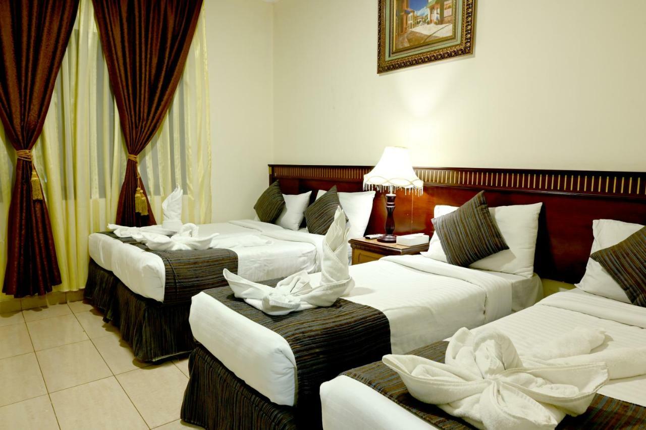 Hayah Taibah Hotel Medina Bagian luar foto