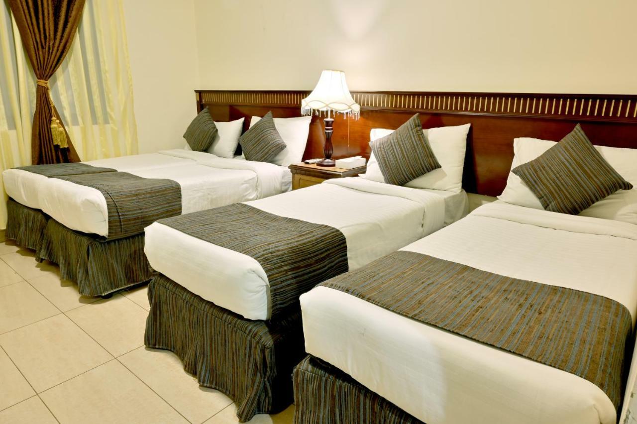 Hayah Taibah Hotel Medina Bagian luar foto