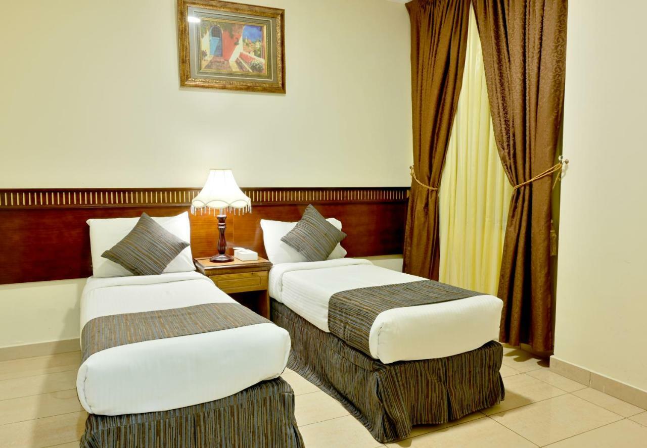 Hayah Taibah Hotel Medina Bagian luar foto